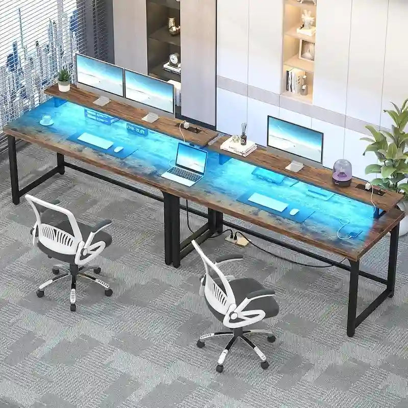 Bureau d’ordinateur de 55 pouces avec prises électriques et bande LED
