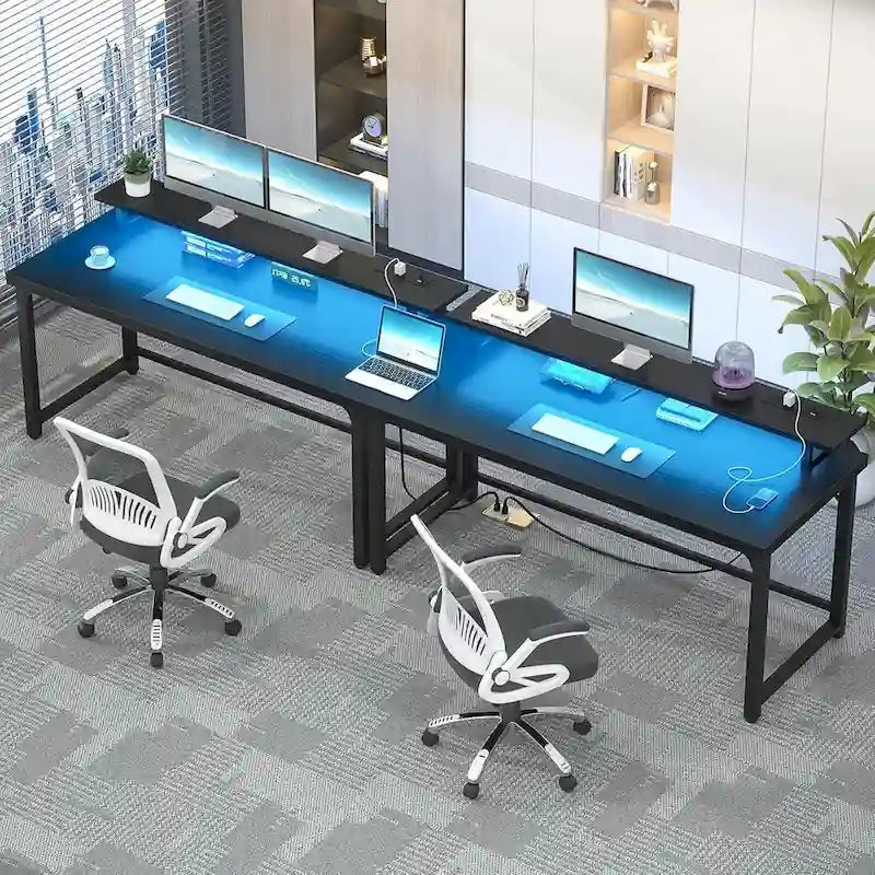Bureau d’ordinateur de 55 pouces avec prises électriques et bande LED